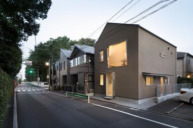 House in Minami-Ogikubo  / CASE-REAL