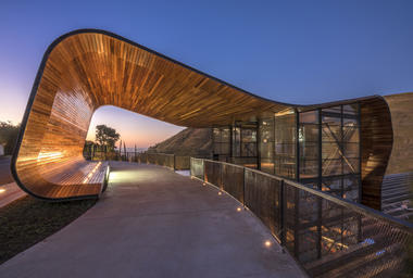 Ateliê Wäls / Gustavo Penna Arquiteto e Associados