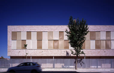 Tourist Apartments and Commercial Premises Valdelagrana / SV60 Arquitectos