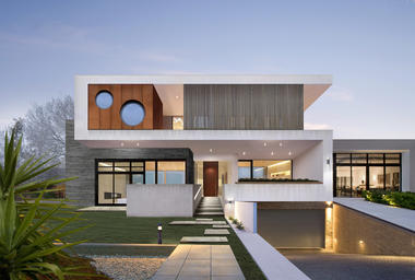 The Two Rock House  / Wolf Architects