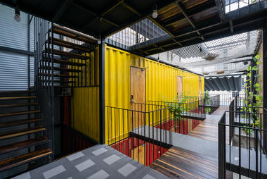 Ccasa Hostel  / TAK architects