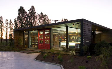 Oficinas y Emporio / James & Mau para Infiniski