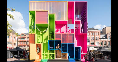 MVRDV projeta hotel colorido em forma de tetris para a Dutch Design Week 2017