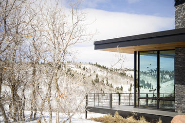 Gallery of Red Hawk House / Imbue Design  - 7