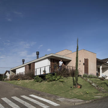 Casa VCR / Oficina Conceito Arquitetura