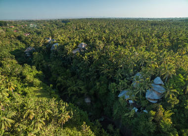Gallery of Ananda House / IBUKU  - 8