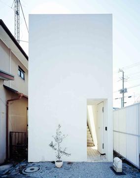 Love House / Takeshi Hosaka