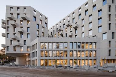 Municipalidad Lo Barnechea / Gonzalo Mardones V Arquitectos