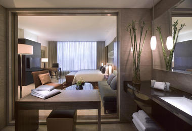 Gallery of Bandung Hilton / WOW Architects | Warner Wong Design  - 18