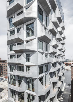 O Silo / COBE