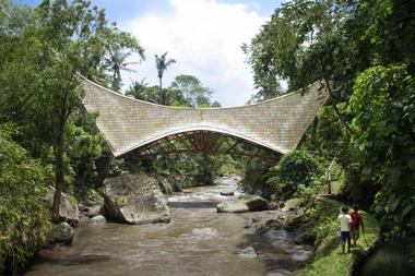 The Millenium Bridge / IBUKU
