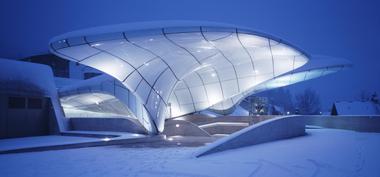 Zaha Hadid Architects' Hungerburgbahn Celebrates its 10 Year Anniversary 