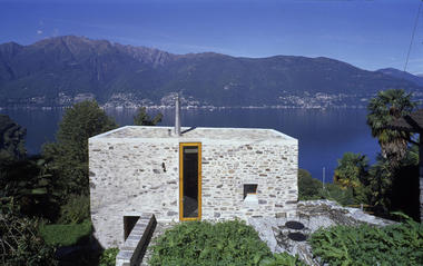 Casa en Scaiano / Wespi de Meuron Romeo architects