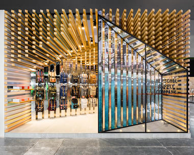 Estructura emergente para Herschel Supply / Linehouse