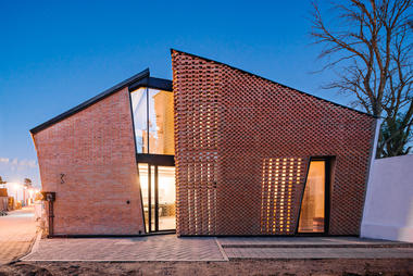 Saint Peter House / Proyecto cafeína + Estudio Tecalli