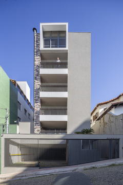 Galeria de Edifício Residencial Flor de Liz / Play Arquitetura  - 1