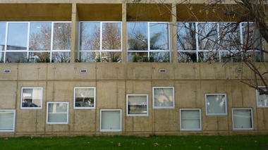 Galería de Ampliación Facultad de Educación, Edificio Postgrados / Baixas y Del Río Arquitectos  - 2