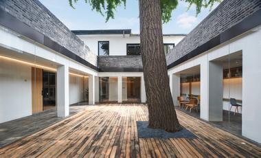 Gallery of Xiezuo Hutong Capsule Hotel in Beijing / B.L.U.E. Architecture Studio  - 5