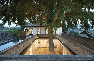 Gallery of Xiezuo Hutong Capsule Hotel in Beijing / B.L.U.E. Architecture Studio  - 1