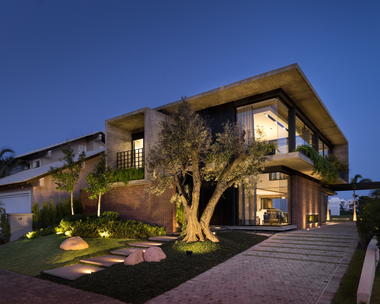 Galeria de Casa Weber / Ramella Arquitetura  - 1