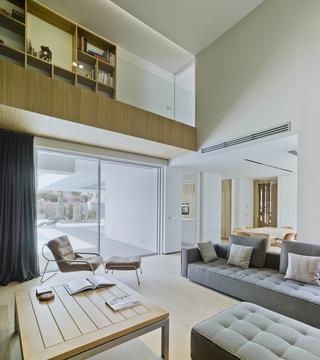 Gallery of Villa ZüV / Tomás Amat + Pablo Belda Studio  - 16