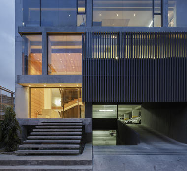 Ventura Offices / Ventura Arquitectos