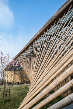 Gallery of New Pastoralism Lecture Hall / SYN architects  - 3