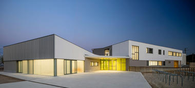 Galeria de Escola Guerau de Peguera / taab6  - 17