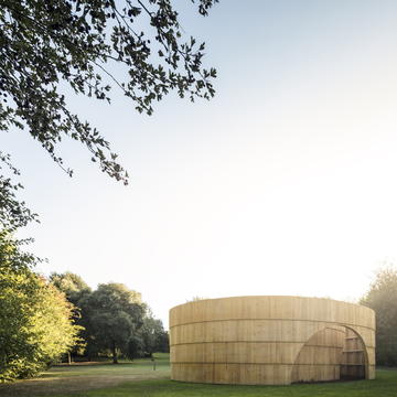 Pavilhão no Jardim do Museu de Serralves  / Diogo Aguiar Studio