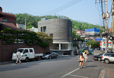 Gallery of Cornerstone 1-532 / Leehong Kim Architects  - 5