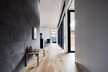 Gallery of The Courtyard House / Auhaus Architecture  - 36