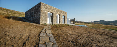 Gallery of Hug House / React Architects  - 39