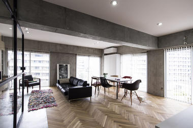 Gallery of Syncopated, Revolving Door Condo / Tomokatzu Hayakawa Architects  - 7