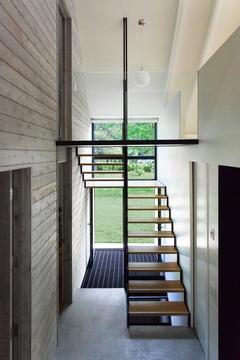 Gallery of Window on the Lake / YH2  - 11