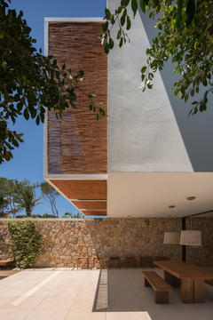 Gallery of M24 House / OLARQ Osvaldo Luppi Architects  - 5