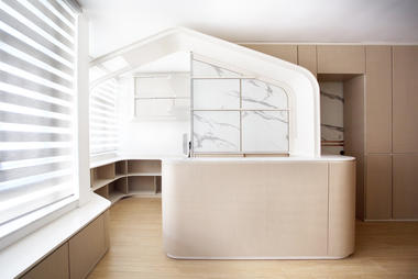 香港56平米公寓，重塑弧线变身“村落式工作坊” / Sim-Plex Design Studio