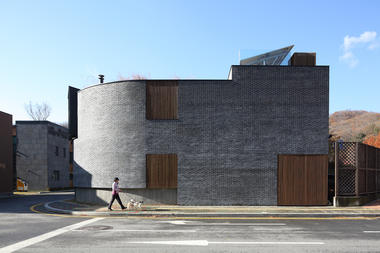 Pangyo H Residence / Kim Seunghoy (Seoul National University) + KYWC Architects