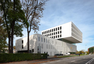 Gallery of KU Leuven Campus Bruges / Abscis Architecten  - 13