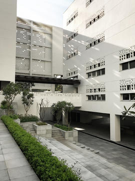 Gallery of The British School / Morphogenesis  - 20