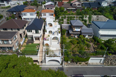 Gallery of House in Tarumi / Tomohiro Hata Architect and Associates  - 6