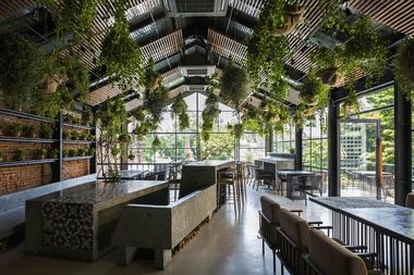 Restaurante Vegetariano ƯU ĐÀM / Le House