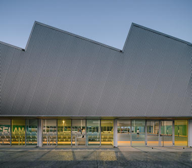 Pabellón polideportivo de Villacelama / QUIRÓS PRESA