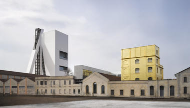 Torre Fundação Prada / OMA