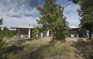Gallery of Ecuestre House / Luciano Kruk  - 23