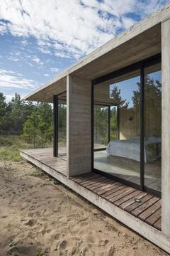 Gallery of Ecuestre House / Luciano Kruk  - 15