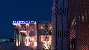Gallery of The Pink Zebra  / Renesa Architecture Design Interiors  - 37