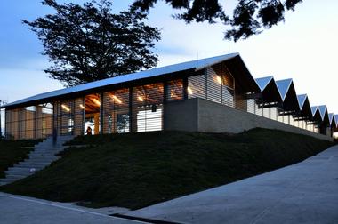 Escuela Rural Alto del Mercado / Ana Elvira Vélez + Juan B. Echeverri