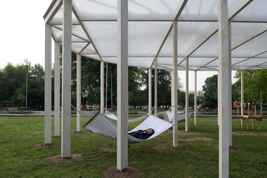 Oval shade in Gorky Park / Bureau Alexander Brodsky