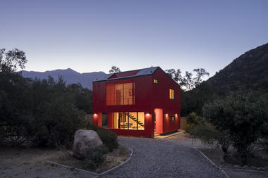 La Roja / Felipe Assadi Arquitectos