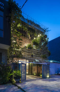Gallery of Phong House / VHL.Architecture  - 17